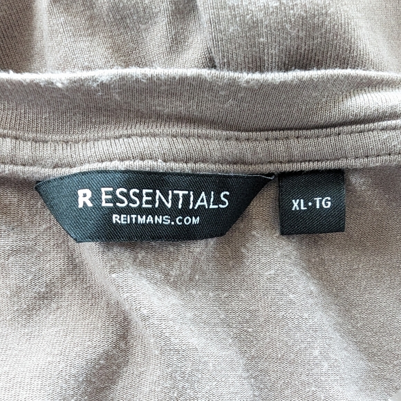 Reitmans t shirt - Picture 2 of 3